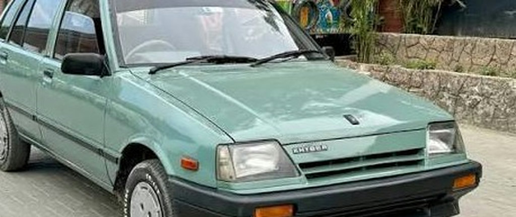1995 Suzuki Khyber — photo 1